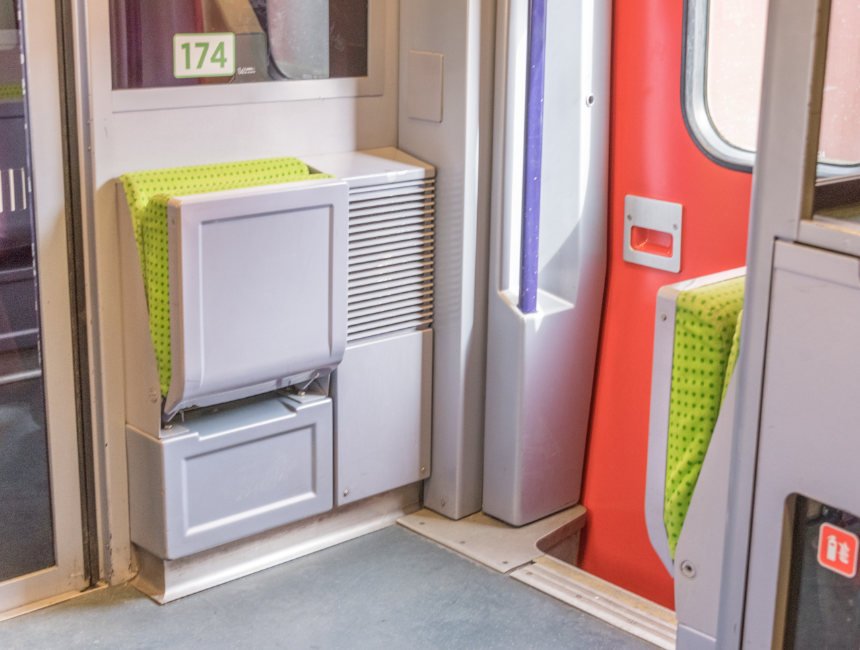 klapstoeltjes izy trein brussel parijs