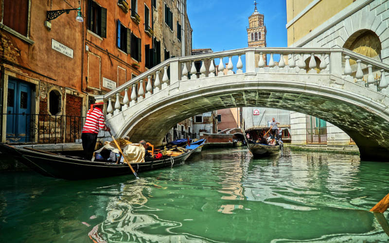 Gondels in Venetië, citytrip Italië
