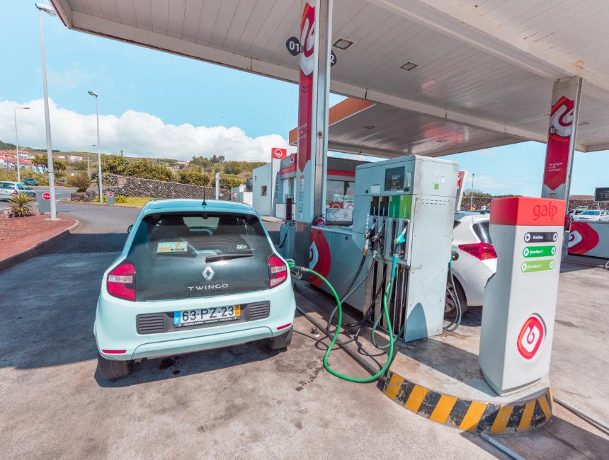 autoverhuur azoren tanken