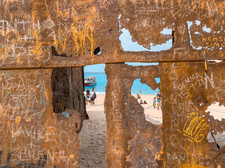 roestig scheepswrak zakynthos shipwreck cove