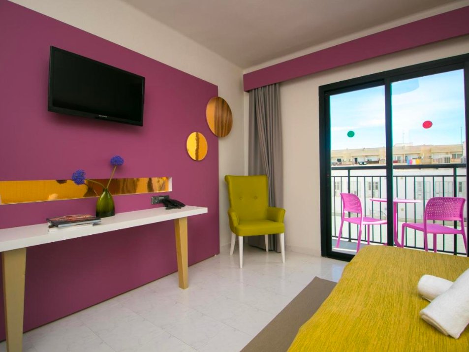 The Purple Hotel Ibiza gay
