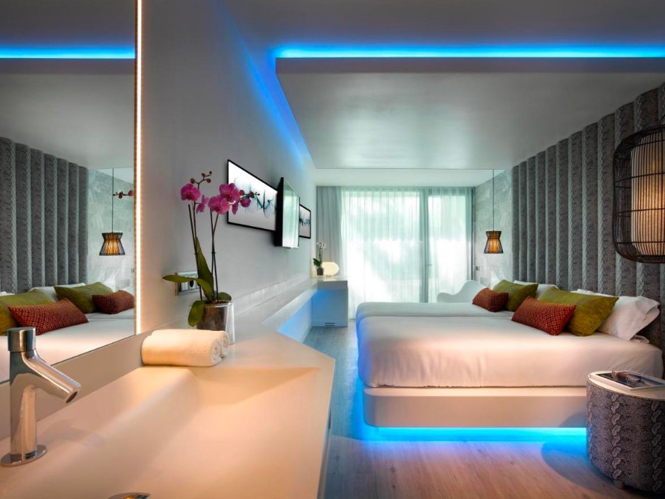 gay Hard Rock Hotel Ibiza