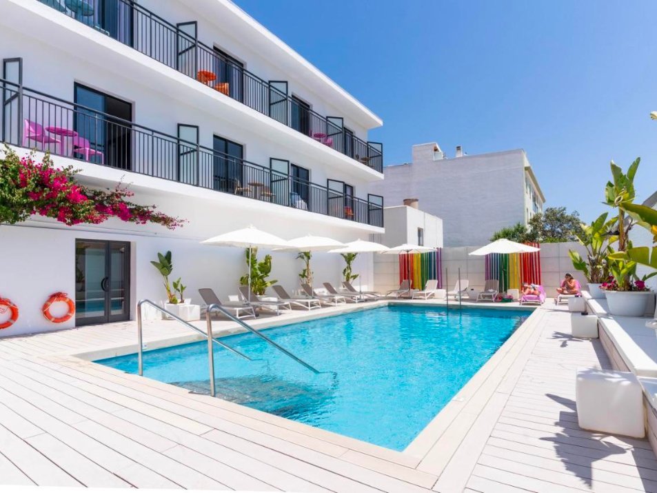 gay friendly hotel Ibiza The purple